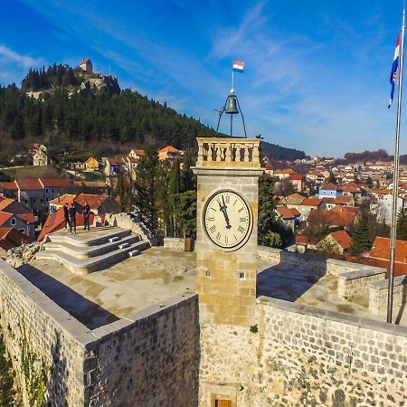 Studio Apartmani Kaja I Iva Sinj Exterior foto